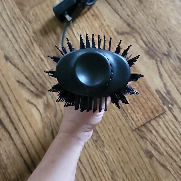 L'ange Titanium Brush Dryer - Picture 5 of 5